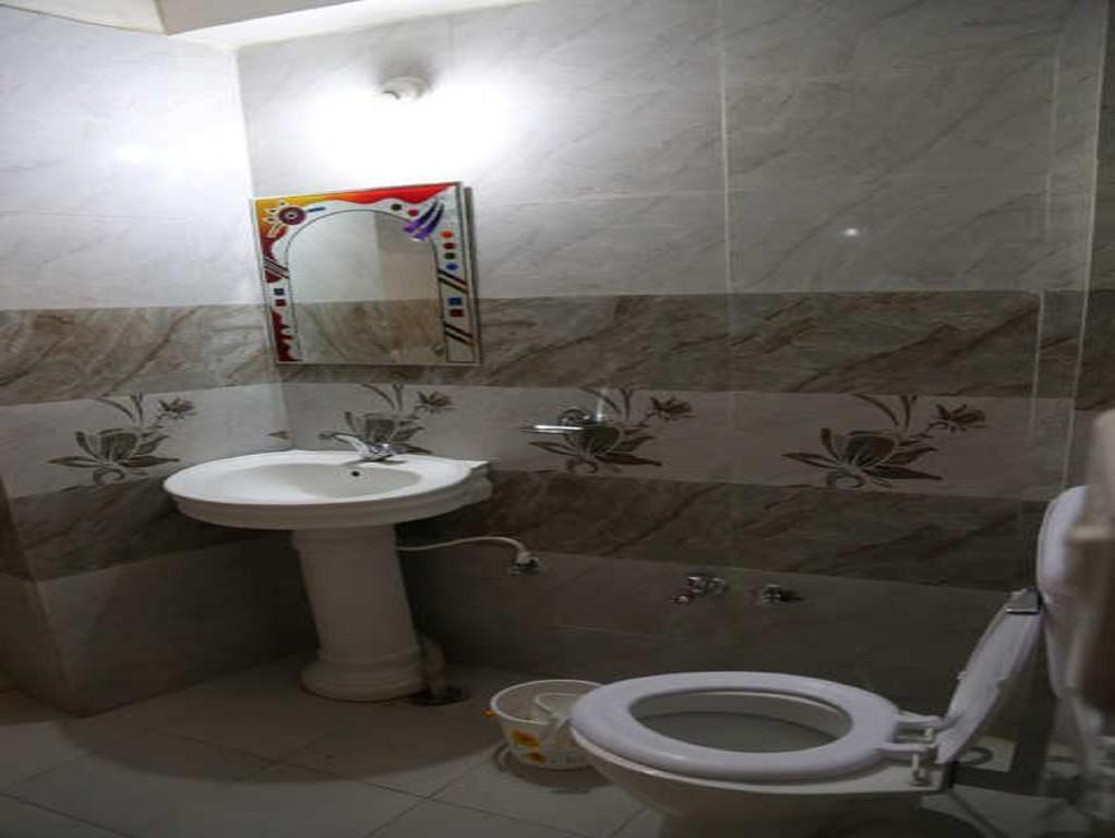 Hotel Kingdom Palace Udaipur Bagian luar foto