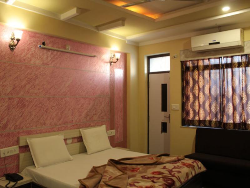 Hotel Kingdom Palace Udaipur Bagian luar foto